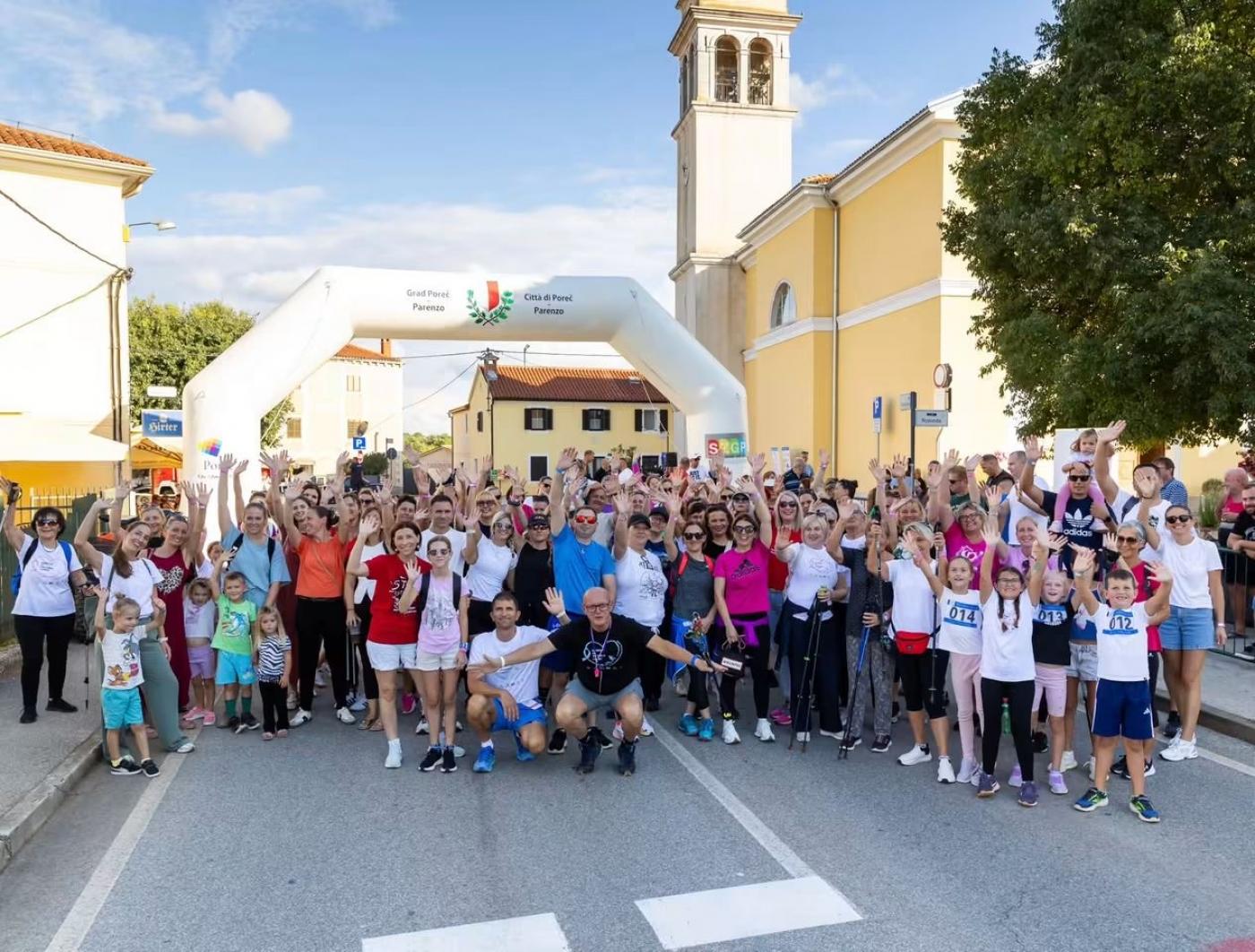 Bicicletta Rosa: Humanitarna biciklistička utrka i šetnja okupila više od 300 sudionika