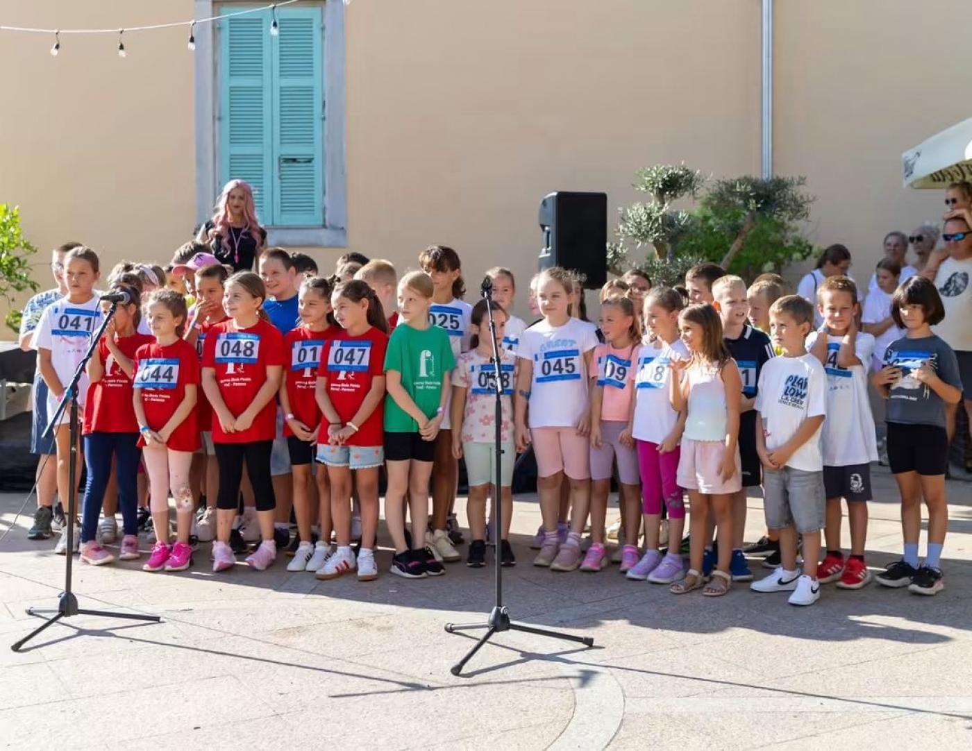 Bicicletta Rosa: Humanitarna biciklistička utrka i šetnja okupila više od 300 sudionika