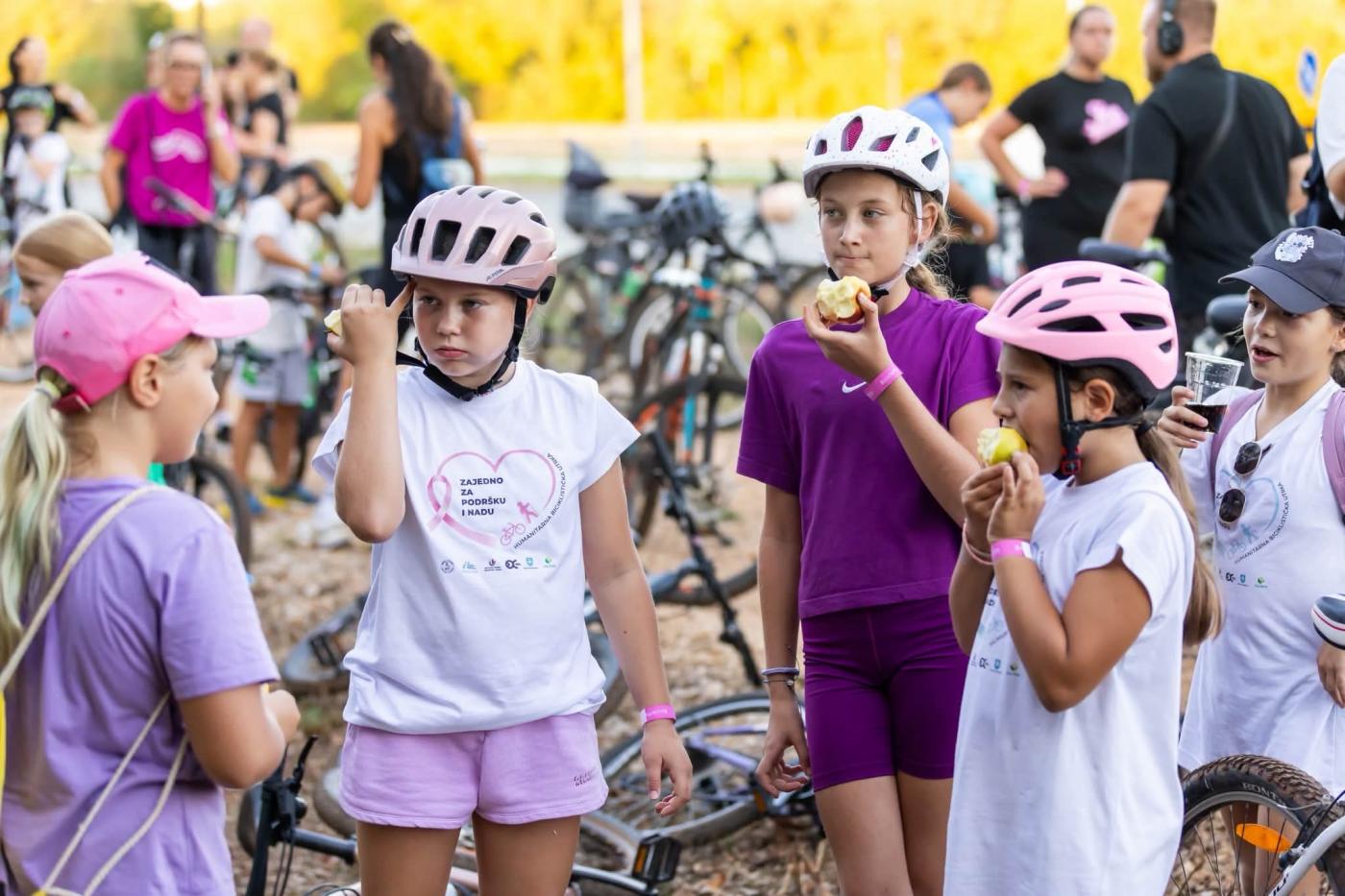 Bicicletta Rosa: Humanitarna biciklistička utrka i šetnja okupila više od 300 sudionika