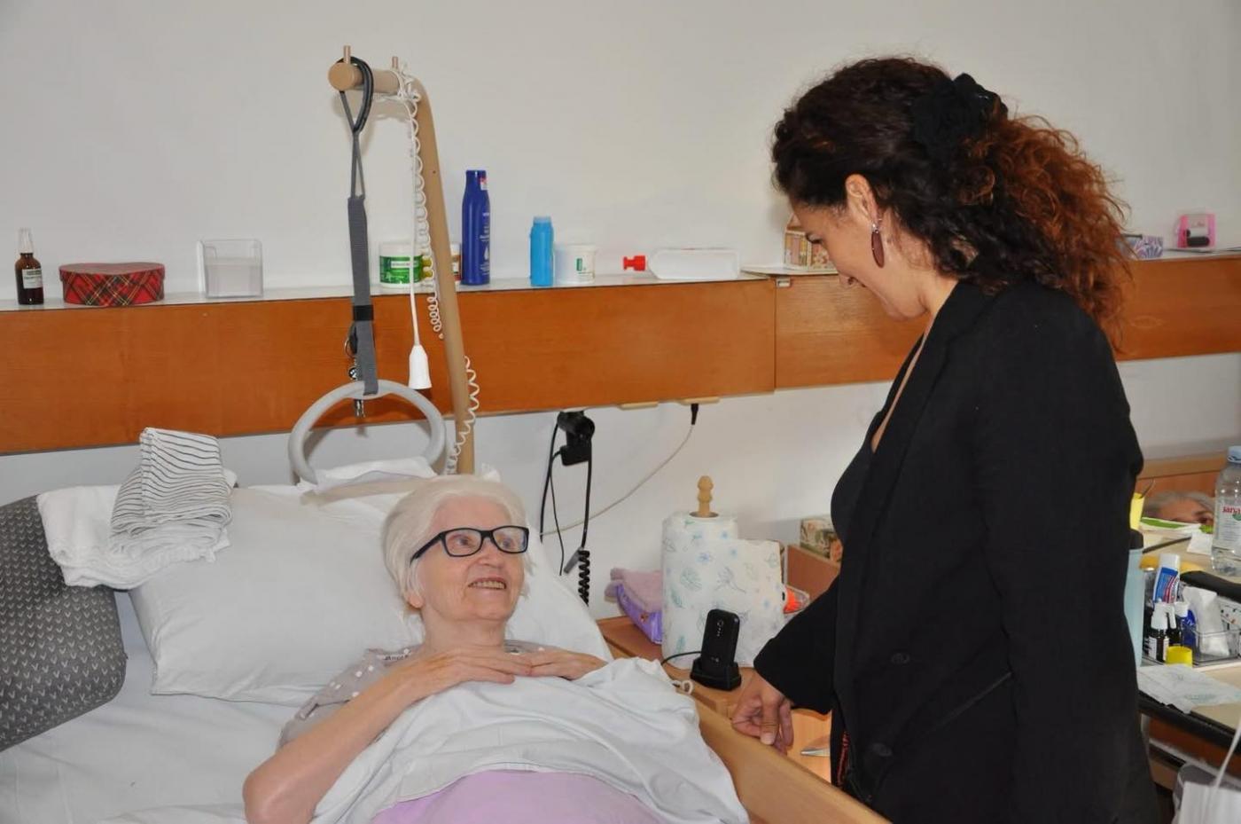 Načelnica Vrsara-Orsera posjetila starije mještane u domovima za starije