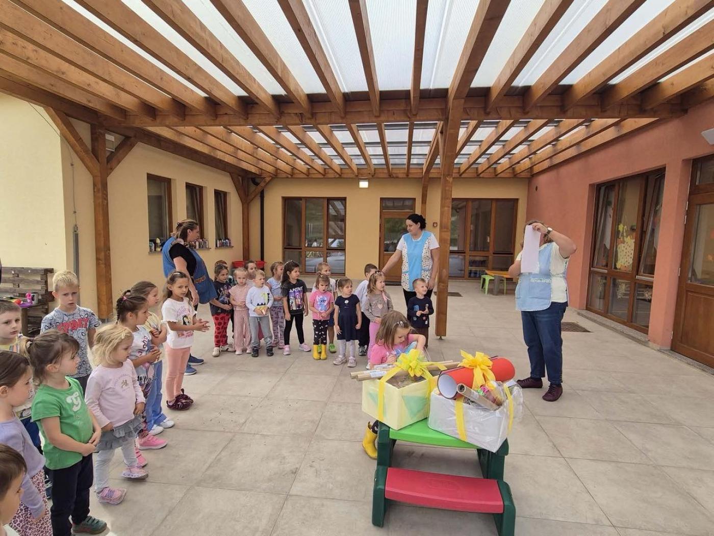 Dječji tjedan započeo posjetom vrtiću u Vižinadi