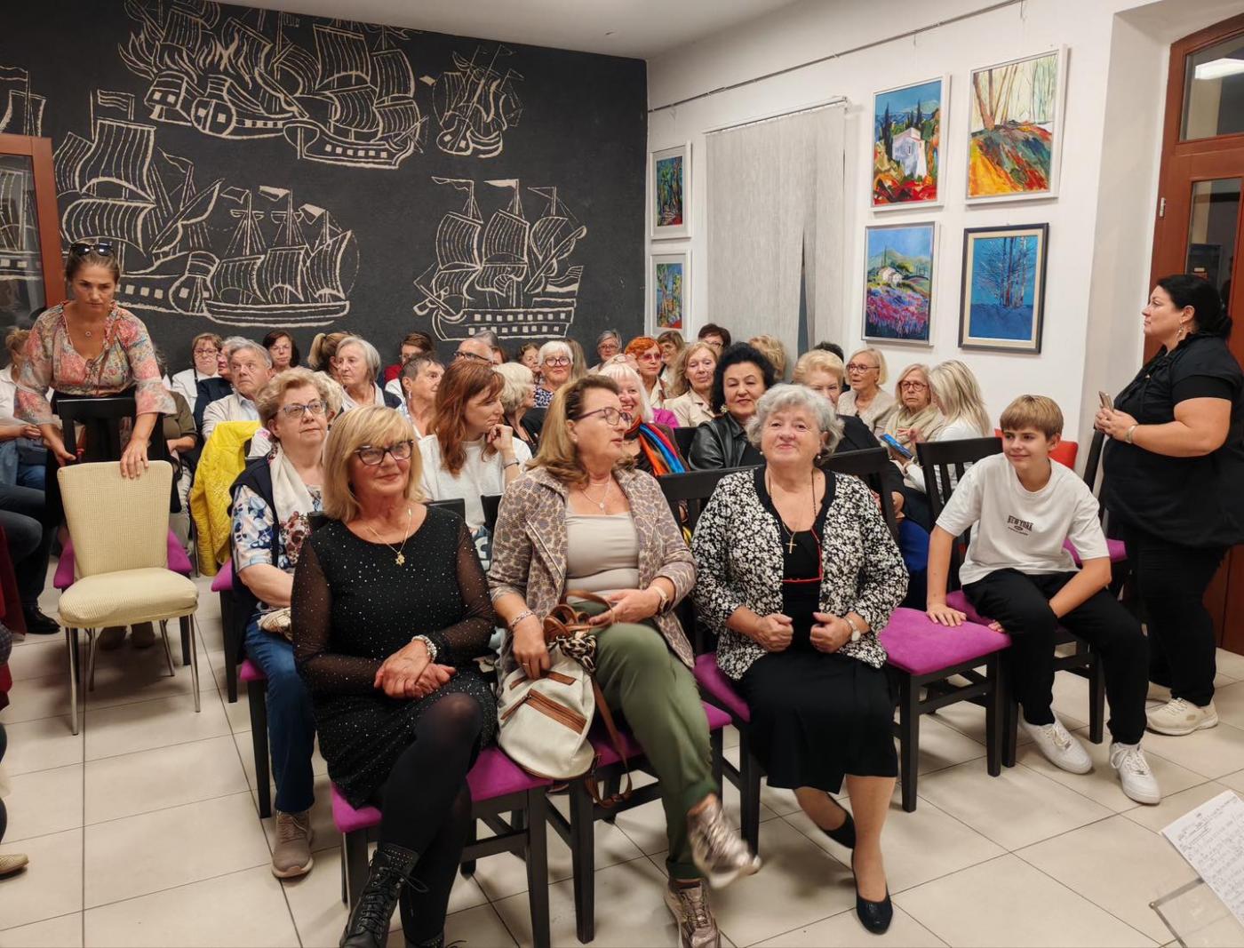 Kad vrijeme progovori bojama – prva samostalna izložba Lidije Rubeša u Galiji