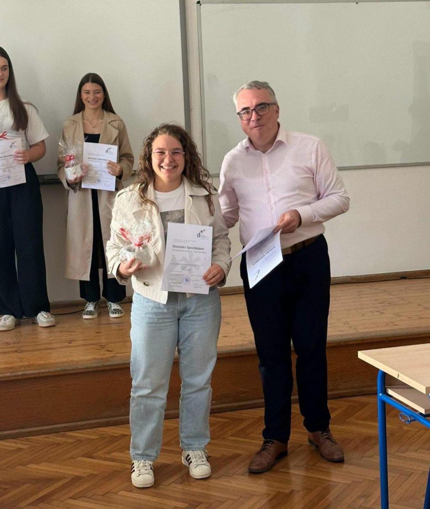 Podjela njemačkih jezičnih diploma DSD I