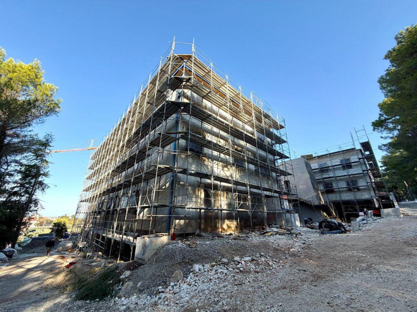 Dom za starije u Poreču raste: gradonačelnik obišao gradilište vrijedno gotovo 8 milijuna eura, cijena smještaja za korisnike ostaje ista