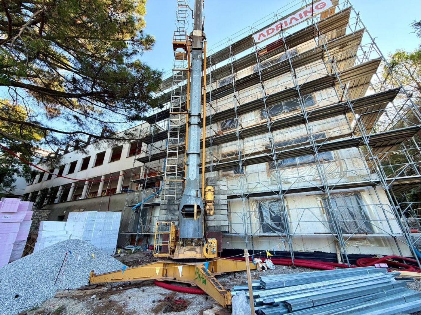 Dom za starije u Poreču raste: gradonačelnik obišao gradilište vrijedno gotovo 8 milijuna eura, cijena smještaja za korisnike ostaje ista
