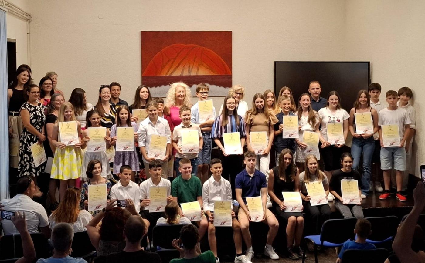 Nagrade i pohvale za talentirane učenike Umjetničke škole Poreč